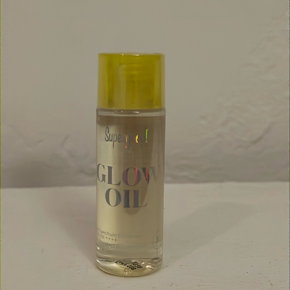 Sunscreen Body Sunscreen Supergoop! Glow Oil SPF 50 Dry Body Oil Sunscreen - Picture 5 of 6